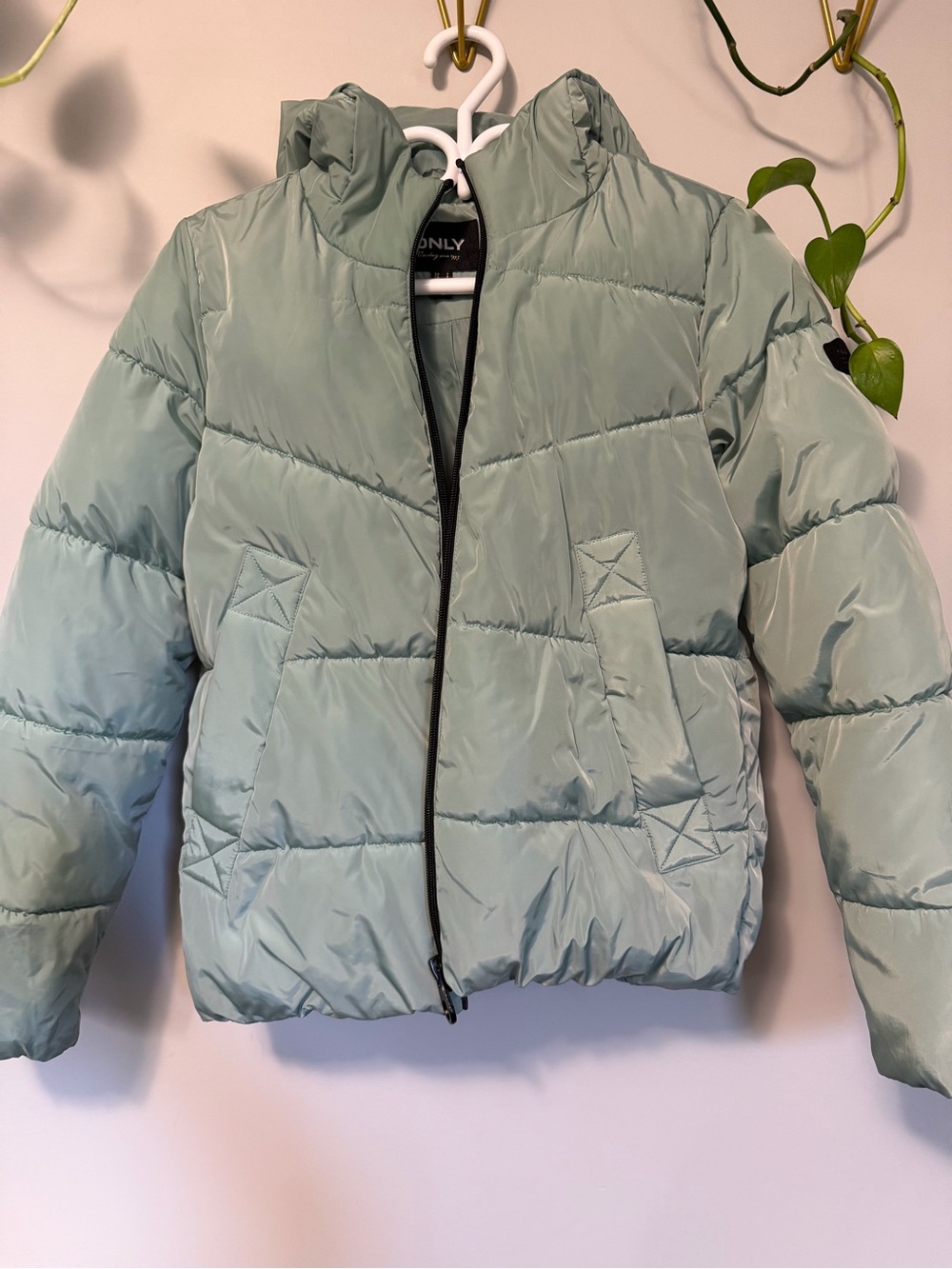 ONLY Women's Light Green Puffer Jacket